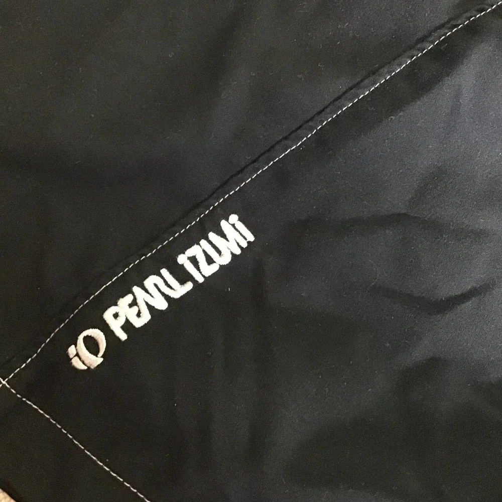Pearl Izumi Men’s Black Board Shorts Size Large Good Condition (minor …